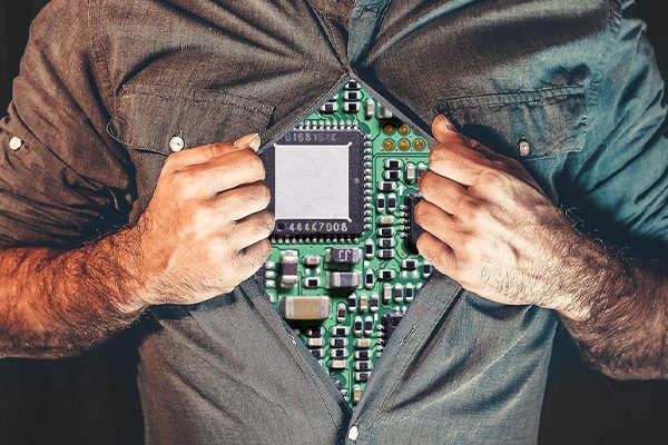 WEF-Berater: Welt soll Putin bekämpfen, damit Globalisten uns zu Robotern umbauen können