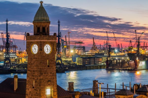 Bürgermeister von Hamburg will Stadt ohne jegliche Datenbasis zum Corona-Hotspot erklären Bürgermeister von Hamburg will Stadt ohne jegliche Datenbasis zum Corona-Hotspot erklären