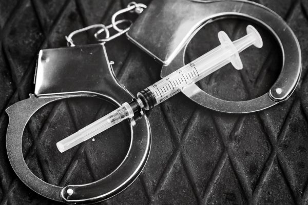 Ex-LKA-Chef kämpft gegen Impfpflicht: „Unverantwortliches Verbrechen an der Menschheit“