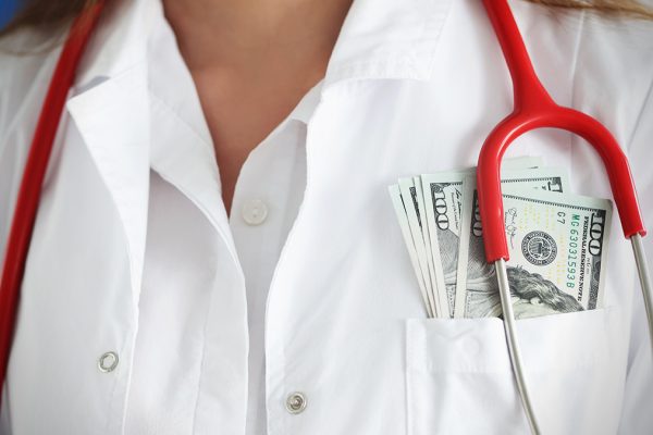 Renommiertes Medizin-Journal prangert an: Wie die Pharma-Industrie die Wissenschaft gekauft hat