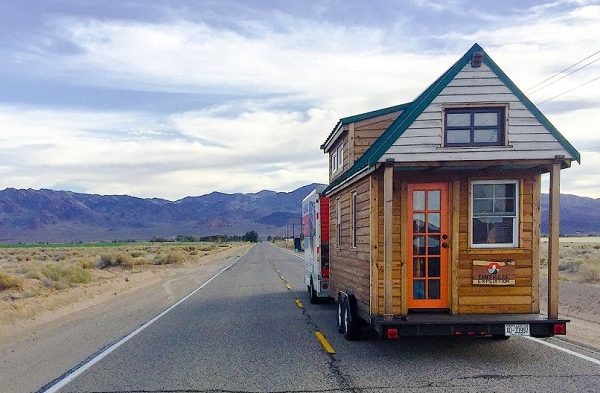 Akif Pirinçci: Tiny Deutschland