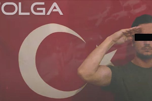 Berliner Moslem-Polizist droht Ungläubige zu „schlachten“