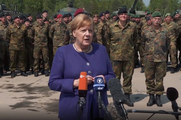 Mythos Merkel zerplatzt: „Friedenskanzlerin“ bekennt, dass Minsker Abkommen nur ein Trick war