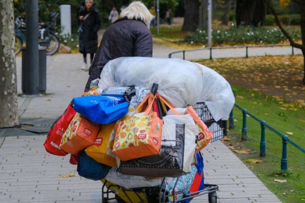 Deutschland verwandelt sich in einen „Almosenstaat“