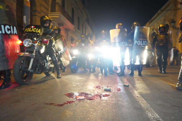 Zahl der Toten steigt: Anhaltende Proteste in Peru