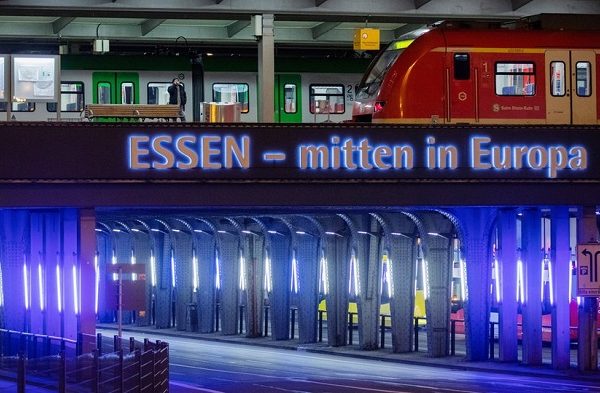 Essen: Nigerianer schlagen und würgen Lokführer bewußtlos