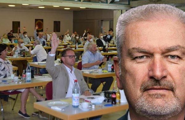 Hessen: CDU stimmt nach AfD-Antrag für Flüchtlingsbegrenzung