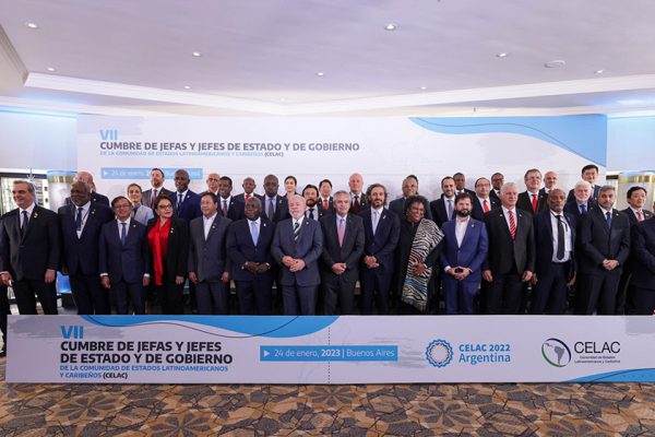 Celac-Gipfel der lateinamerikanischen Staaten in Argentinien: Mehr Zusammenarbeit mit BRICS und Loslösung vom Einfluss der USA