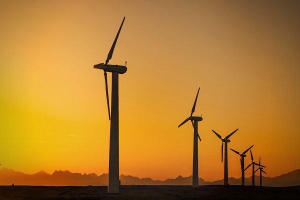 Energiewende gescheitert: Netzagenturchef will Stromrationierung für Wärmepumpen und E-Autos