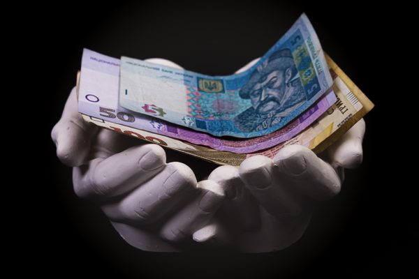 Selbstbereicherung ohne Ende: Korruptionsskandal erschüttert die Ukraine