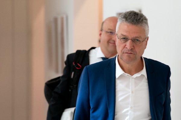 Pandemiemanager vor dem Untersuchungsausschuss